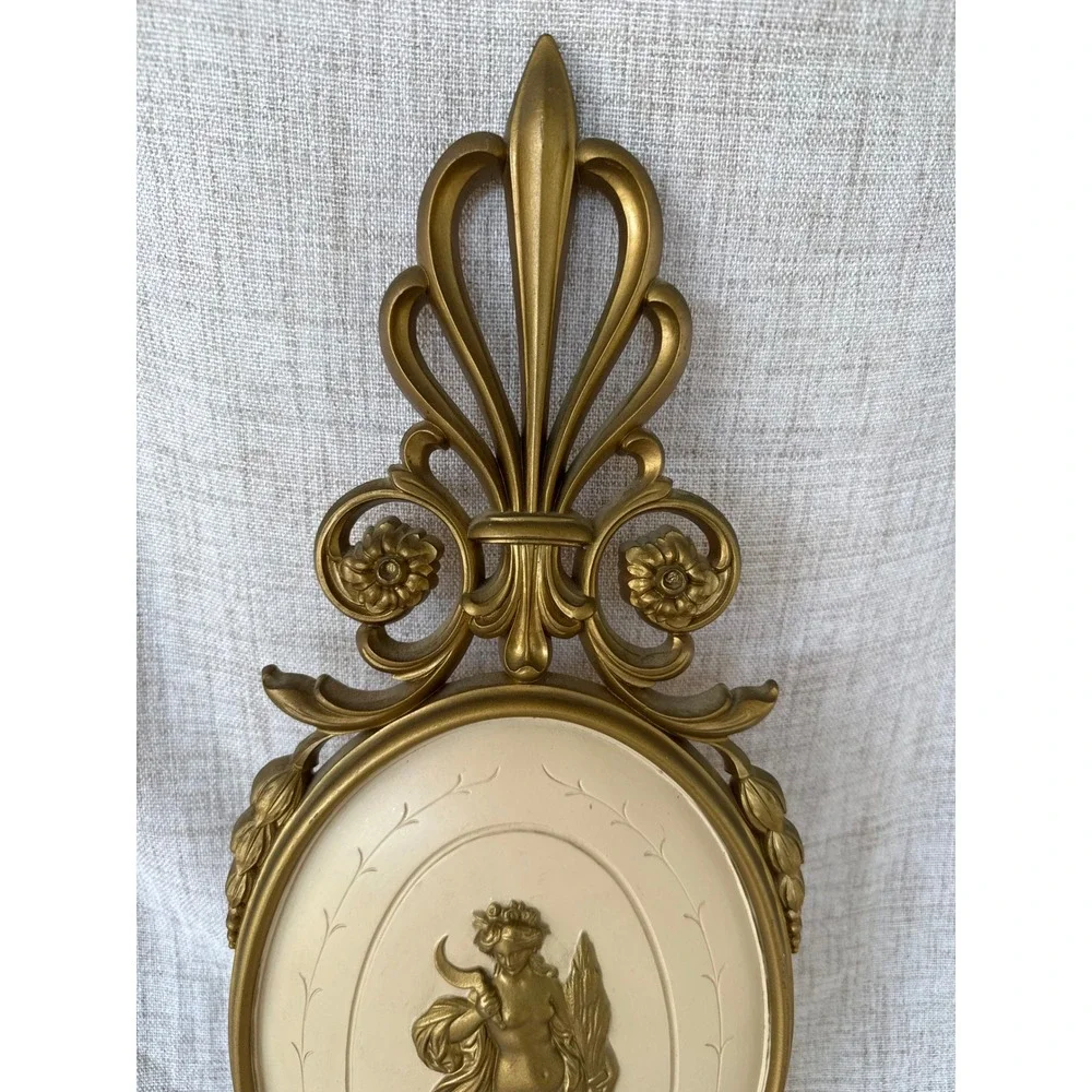 Dart Ind Wall Plaque Gold Excellent Greek Goddess Regency 7246 USA
